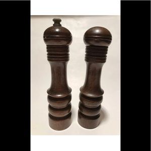 Vintage Woodcrest By Styson Salt & Pepper Shakers